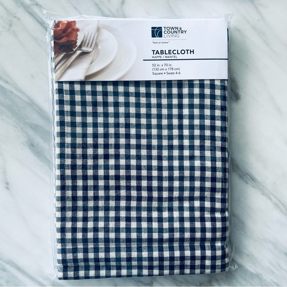 Wayfair•Town & Country Living•BRAND NEW•52”x 70”•Navy/Ivory Gingham Tablecloth🌼 - Picture 5 of 7